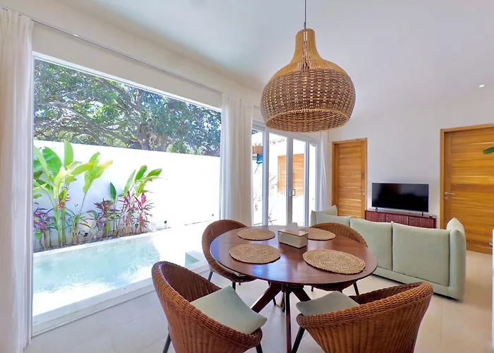 Sophisticated 1 Bedroom Hideaway With Pool Holiday home