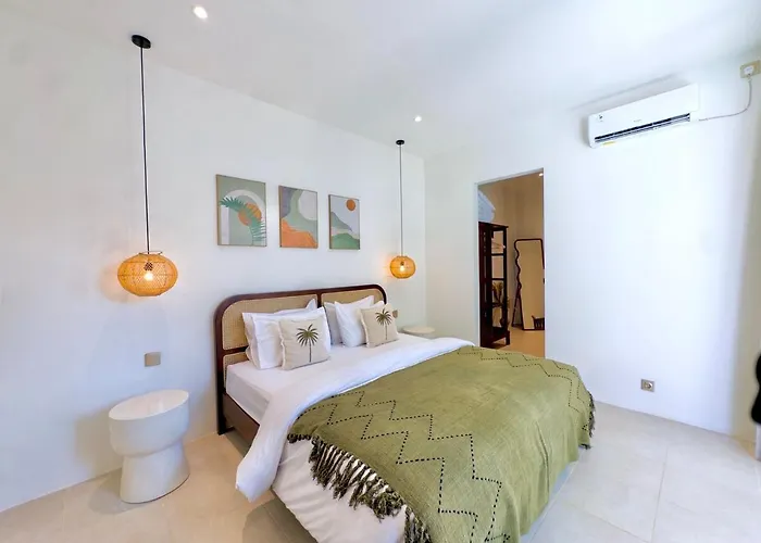 Sophisticated 1 Bedroom Hideaway With Pool